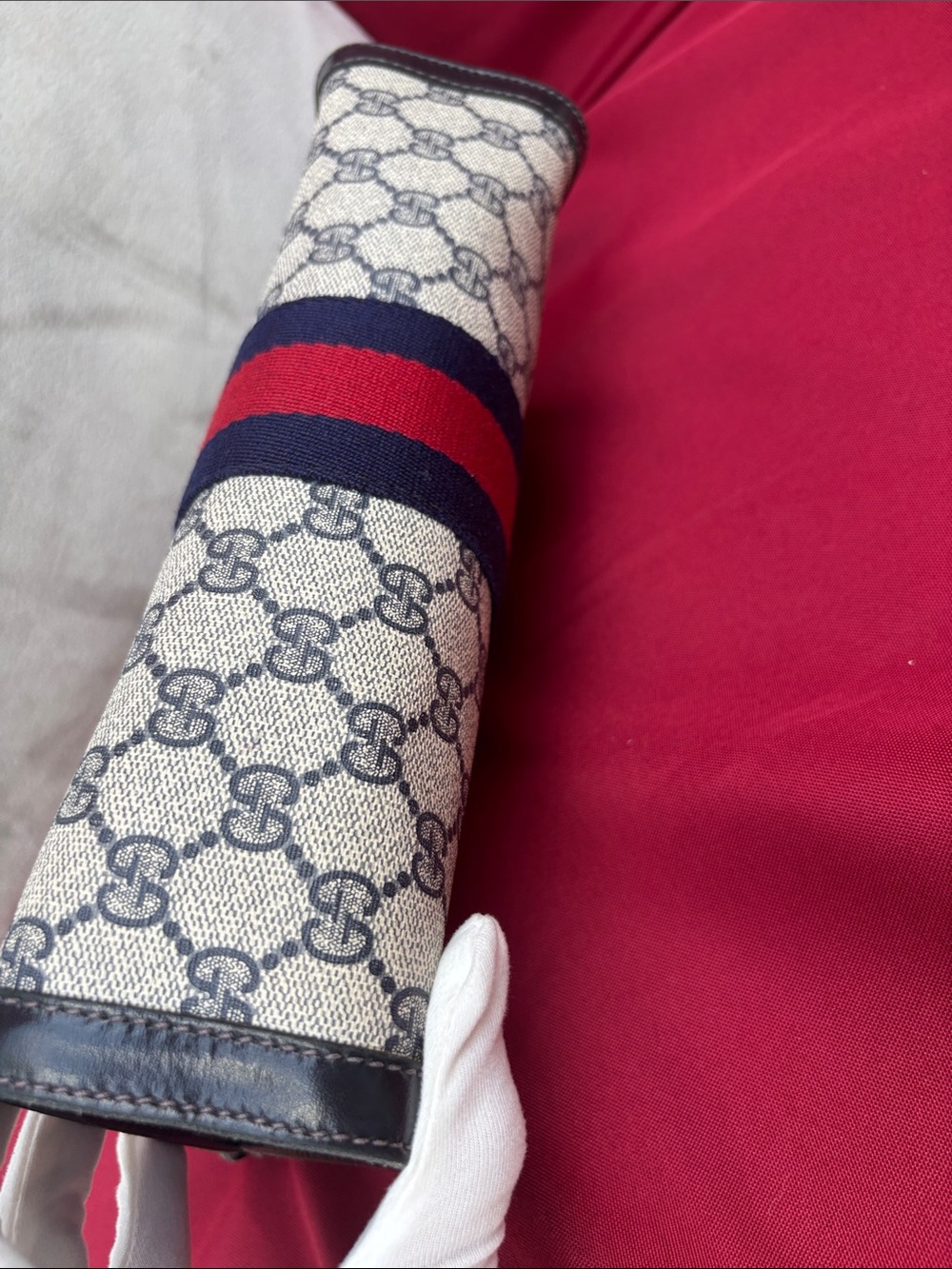 Gucci GG Supreme Canvas Clutch with Blue and Red Web Stripe - Picture 14 of 15